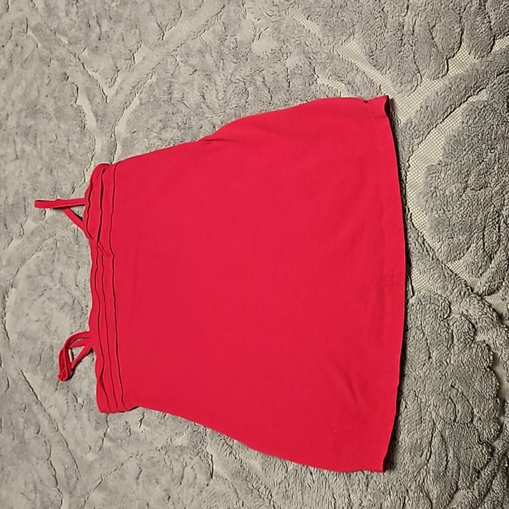 💖$5 add to bundle Fushia tank top💖